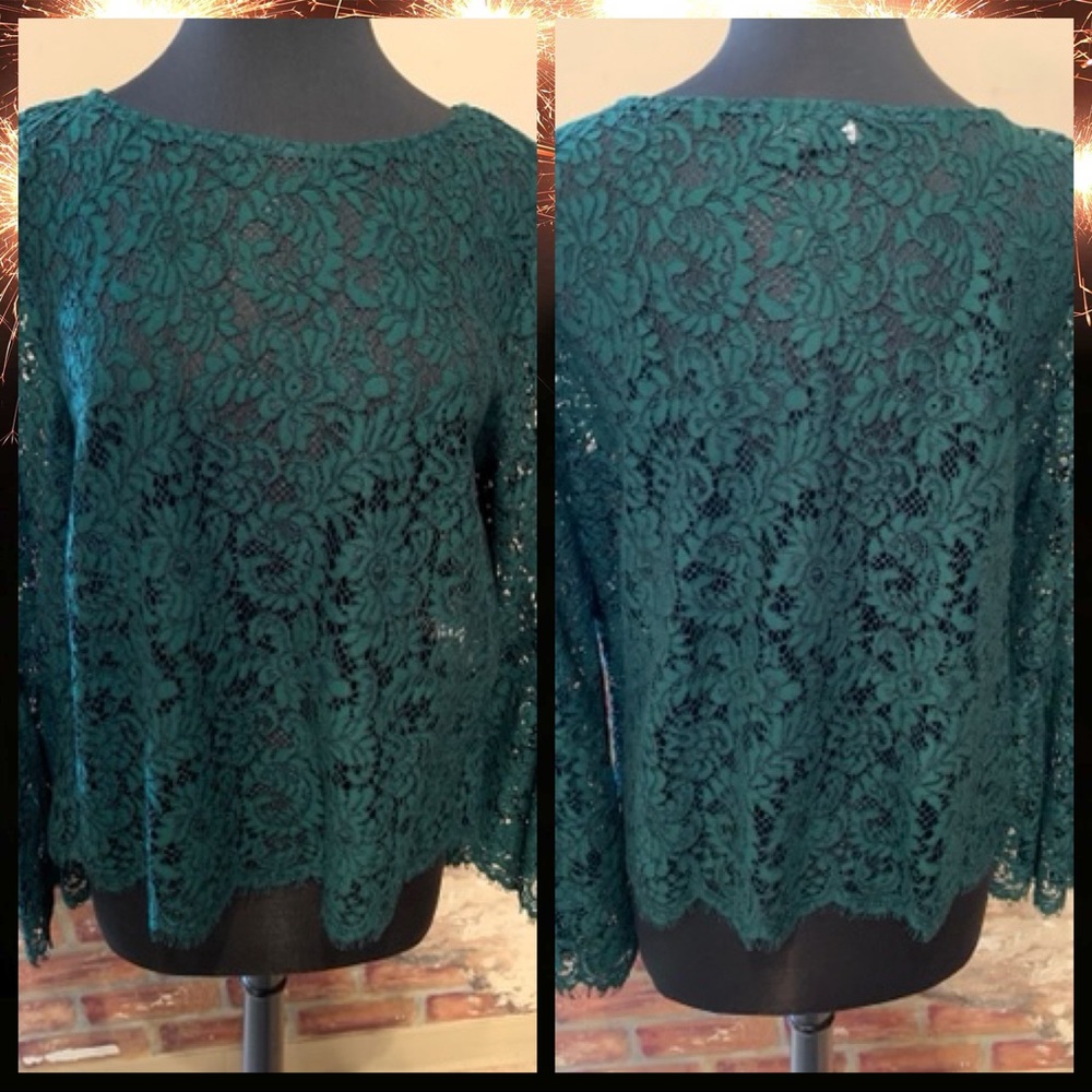 ♠️Gorgeous Lace Top♠️